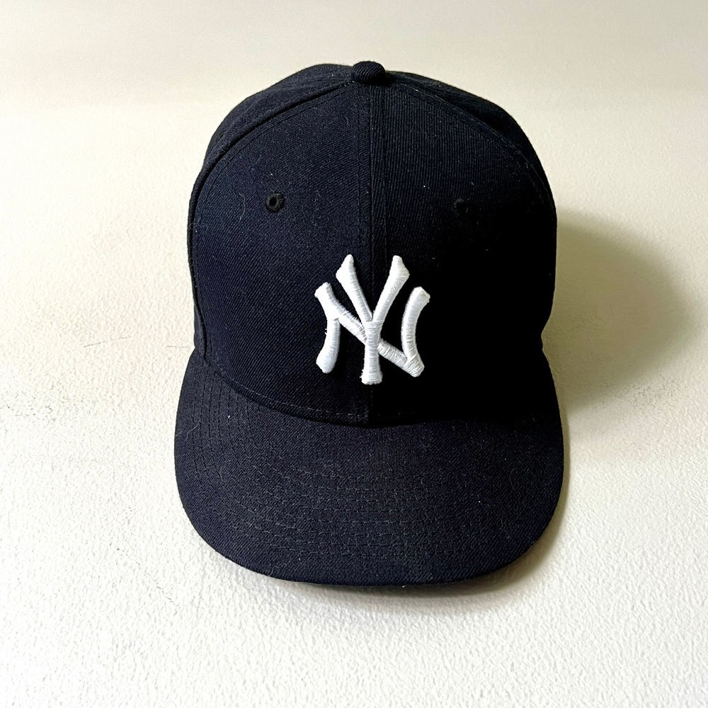 NEW ERA NY Yankees Cap Hat SnapBack Black Size 7 5/8